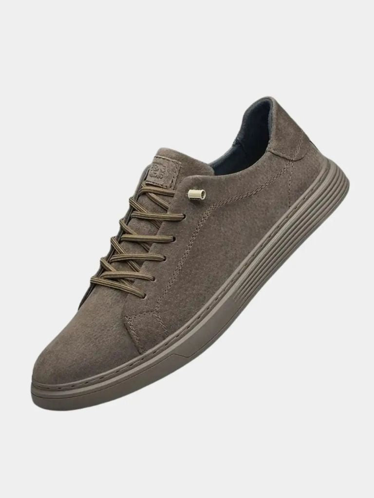Chaussures en daim marron