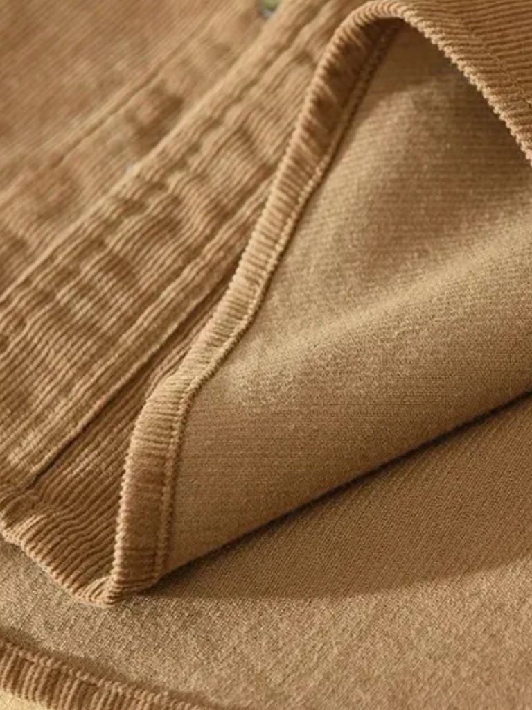 Chemise casual en velours côtelé