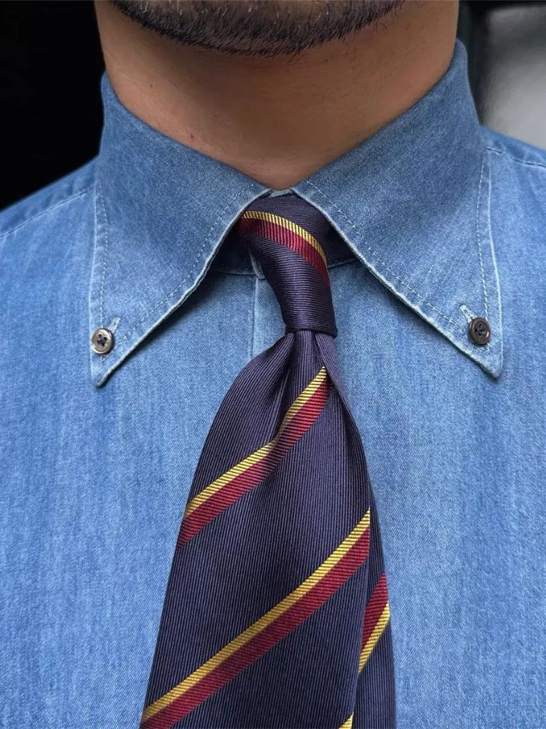 Chemise élégante en denim