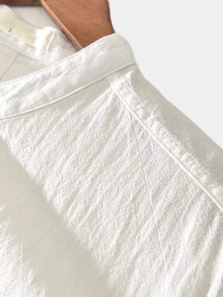 Chemise en lin à manches courtes essentielle