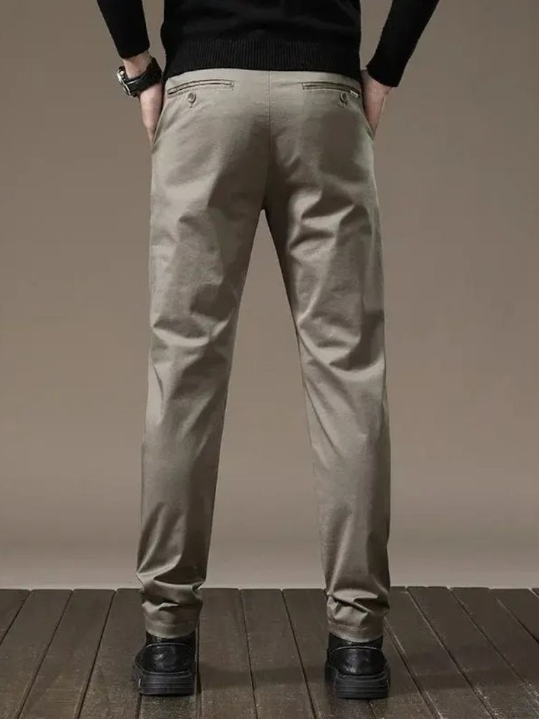 Pantalon Essential Straight