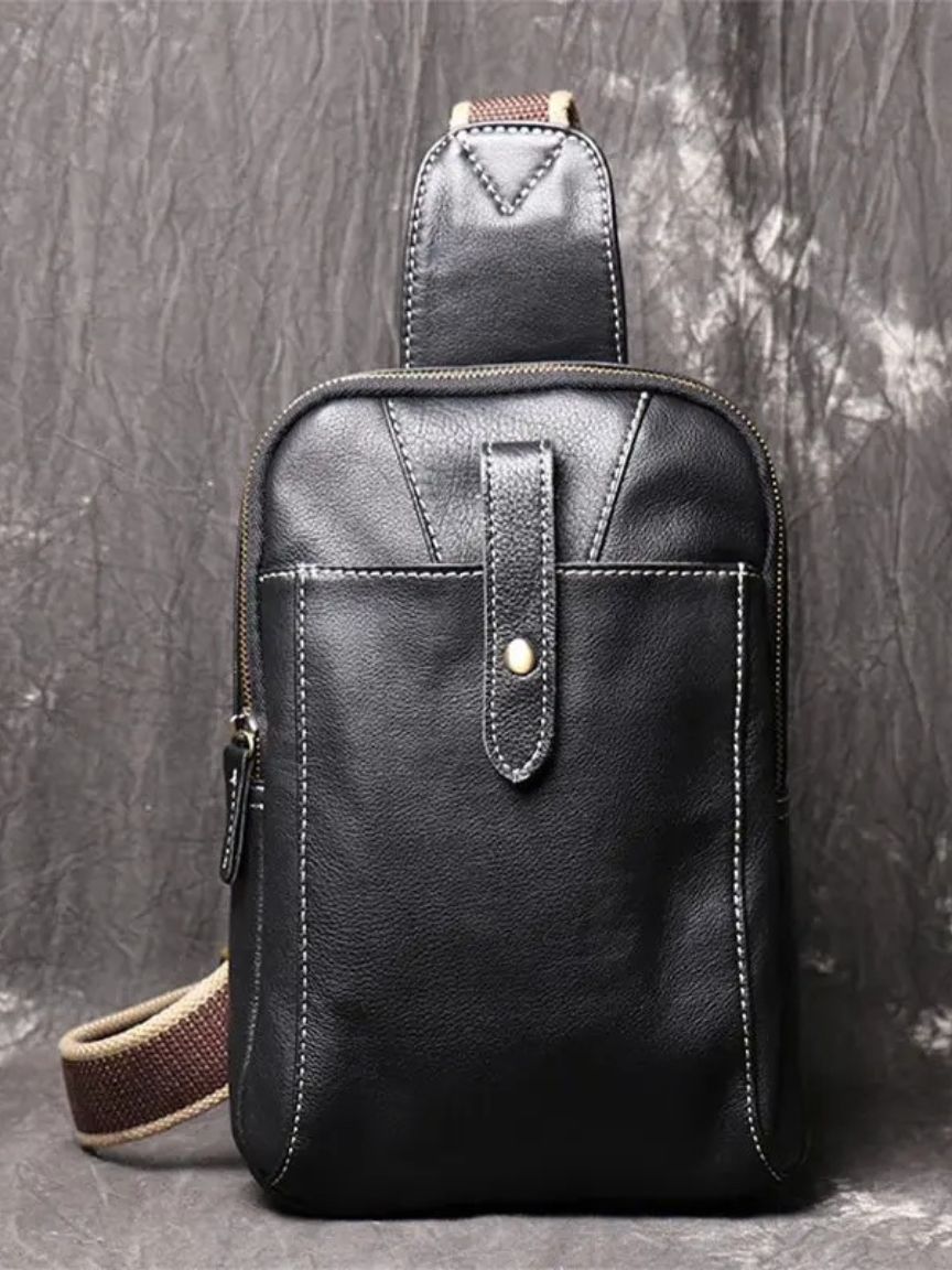 Sacoche en cuir minimaliste