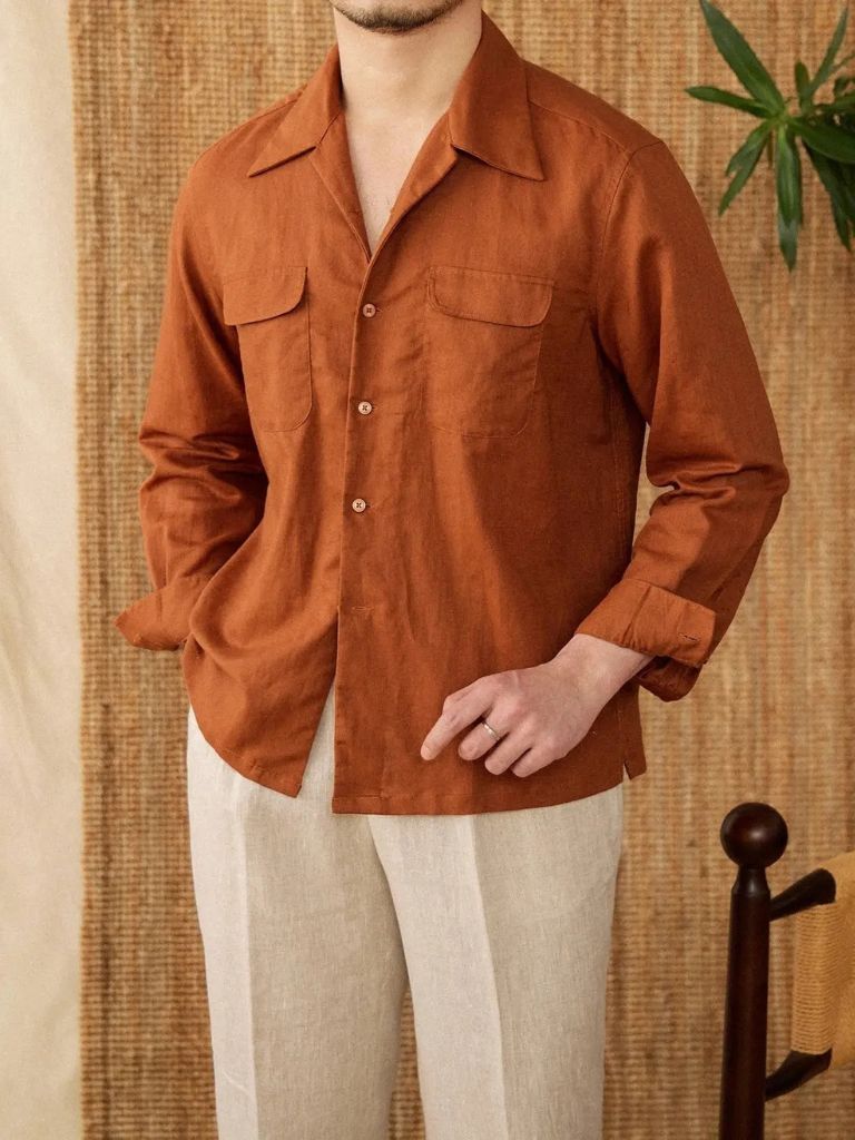 Chemise minimaliste à manches longues