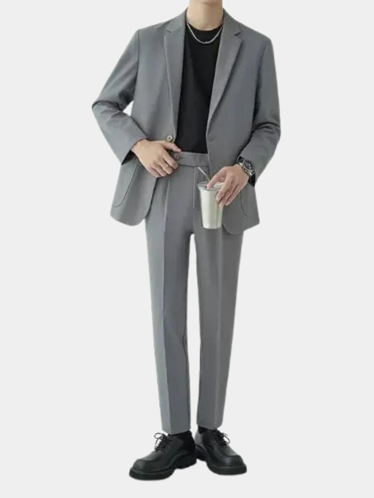 Ensemble costume minimaliste moderne