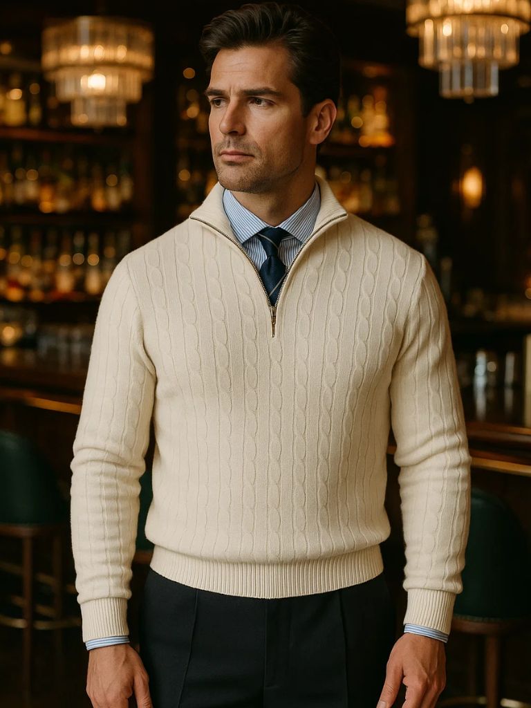Pull à Col Zippé en Maille Torsadée