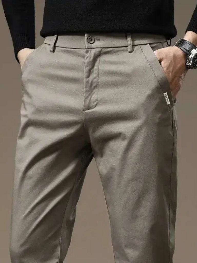 Pantalon Essential Straight