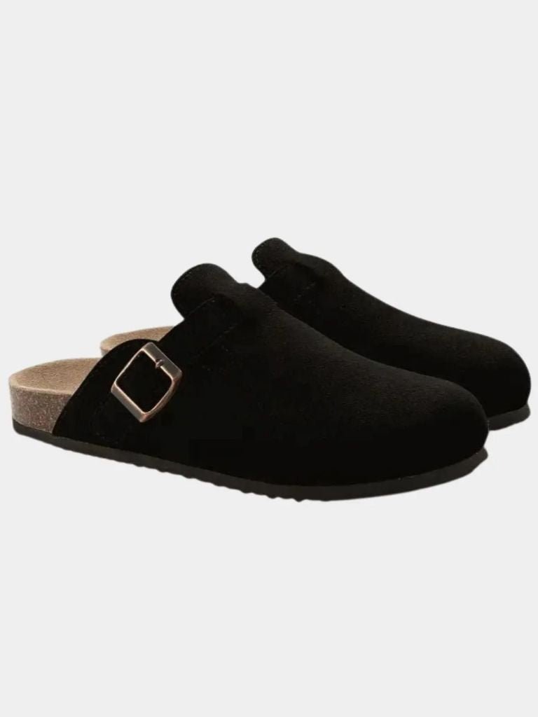 Sabots en daim essentiels