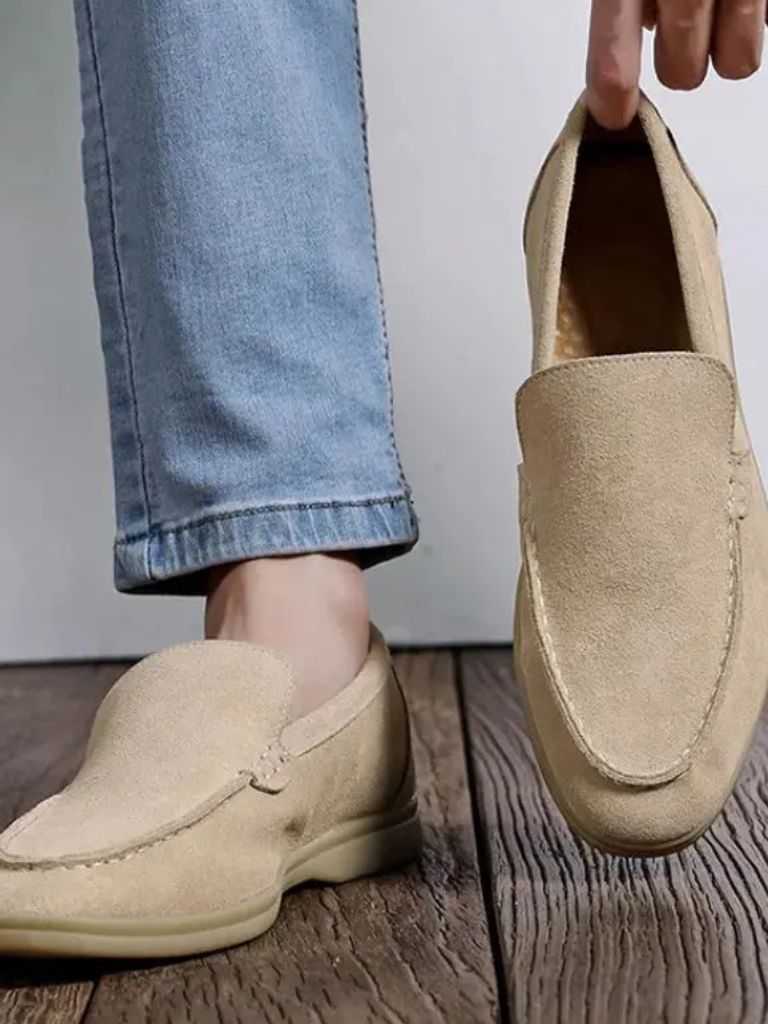 Mocassins en daim essentiels